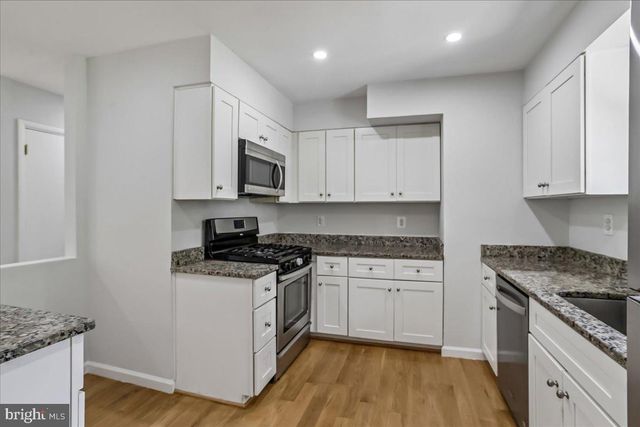 5002 EASTCHESTER CIR, Alexandria, VA 22310