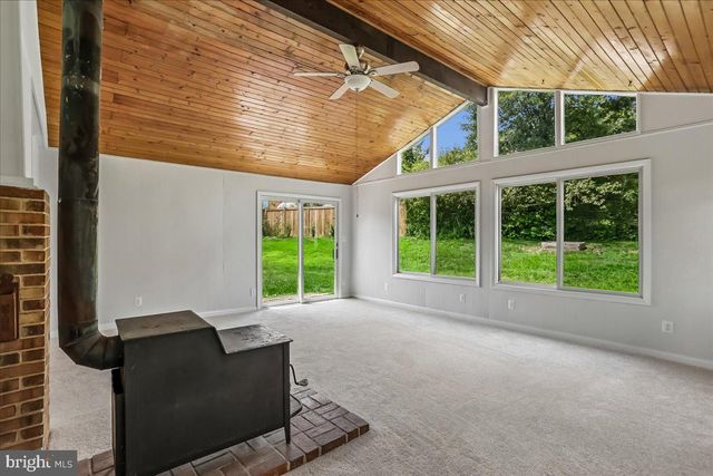 5002 EASTCHESTER CIR, Alexandria, VA 22310