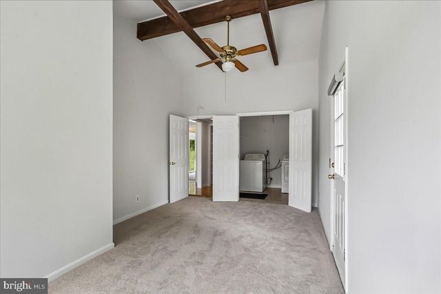 5002 EASTCHESTER CIR, Alexandria, VA 22310