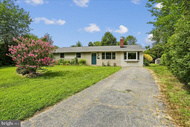5002 EASTCHESTER CIR, Alexandria, VA 22310