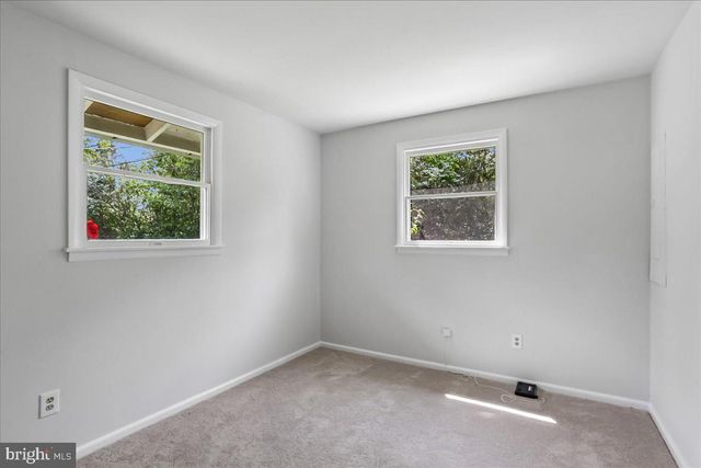5002 EASTCHESTER CIR, Alexandria, VA 22310
