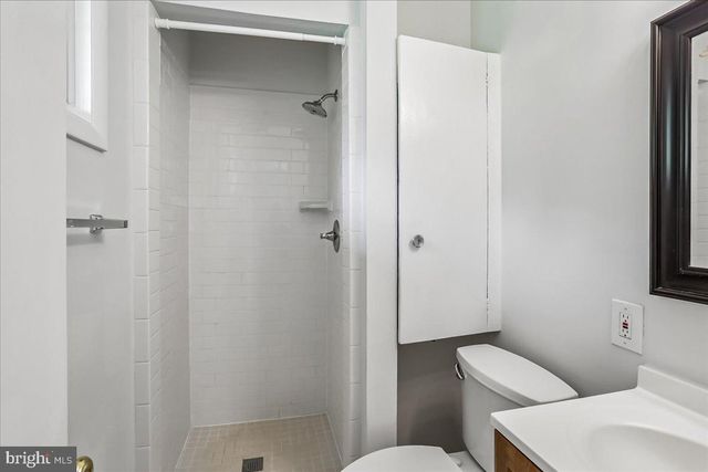 5002 EASTCHESTER CIR, Alexandria, VA 22310