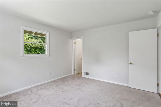 5002 EASTCHESTER CIR, Alexandria, VA 22310