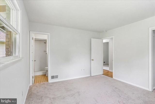 5002 EASTCHESTER CIR, Alexandria, VA 22310