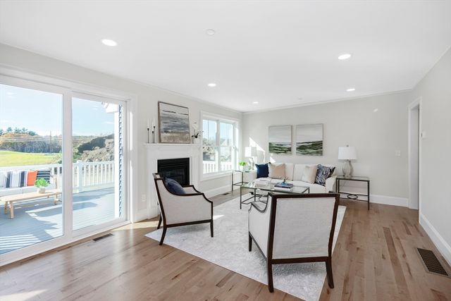 8 Acadia, Hudson, NH 03051