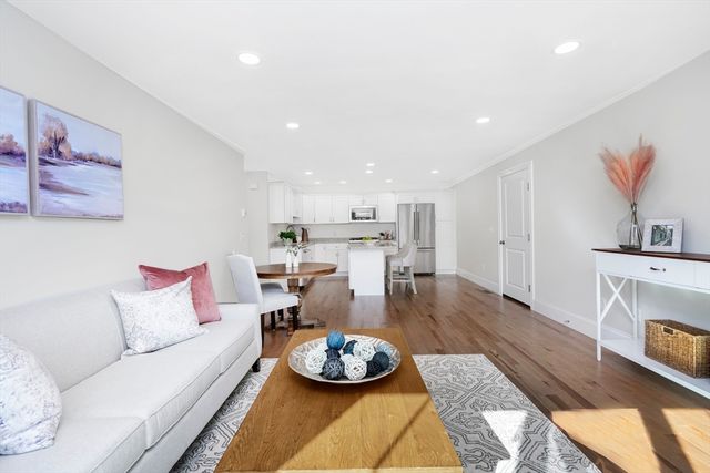 8 Acadia, Hudson, NH 03051