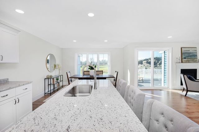 8 Acadia, Hudson, NH 03051