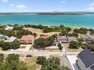 408 Edge Hill DR, Canyon Lake, TX 78133