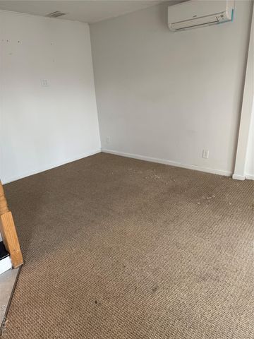 4620 190 Street 2FL, Flushing, NY 11358