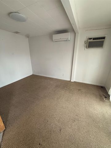 4620 190 Street 2FL, Flushing, NY 11358