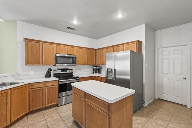 502 Hilltop Drive, Anna, TX 75409
