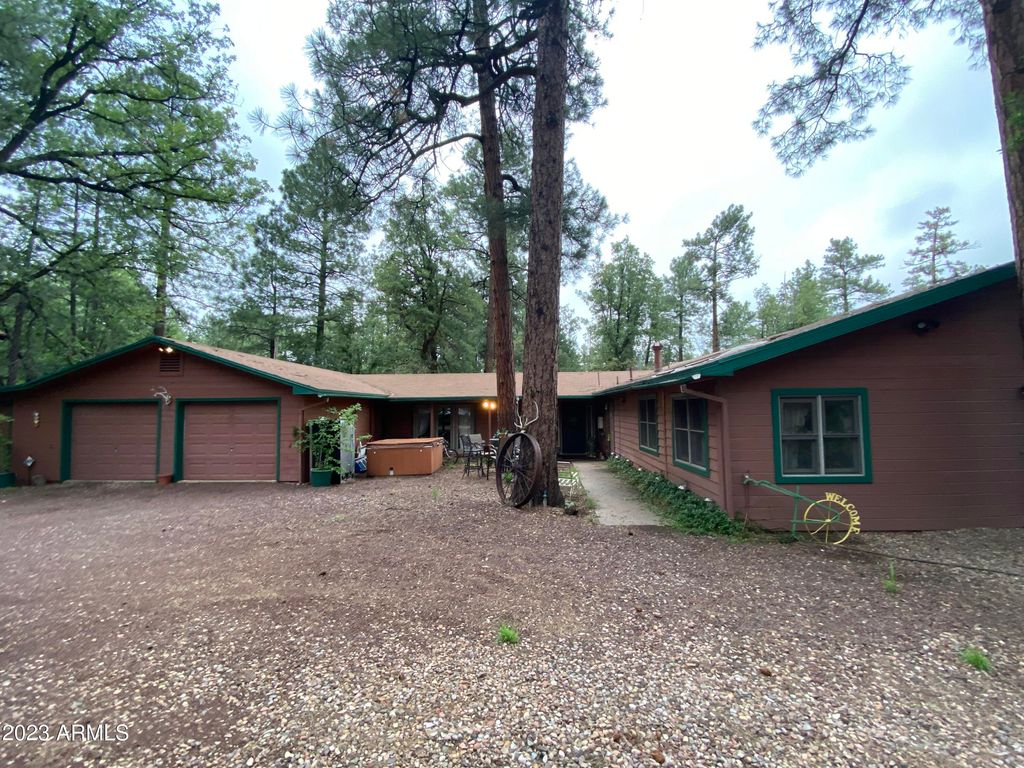 300 E White Mountain Boulevard, Pinetop, AZ 85935