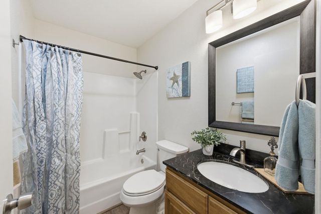 235 235 Famoso Plz, Union City, CA 94587