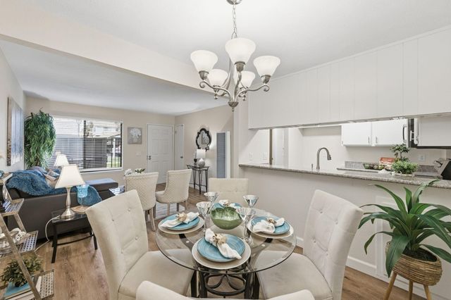 235 235 Famoso Plz, Union City, CA 94587