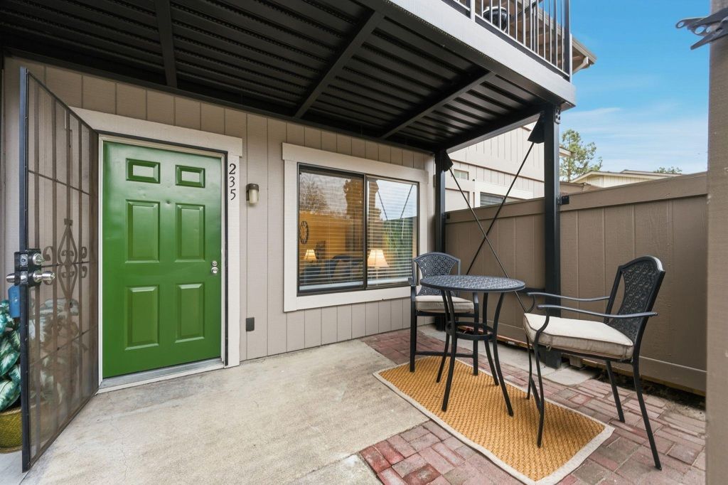 Image 19 of property listing at 235 235 Famoso Plz, Union City, CA 94587