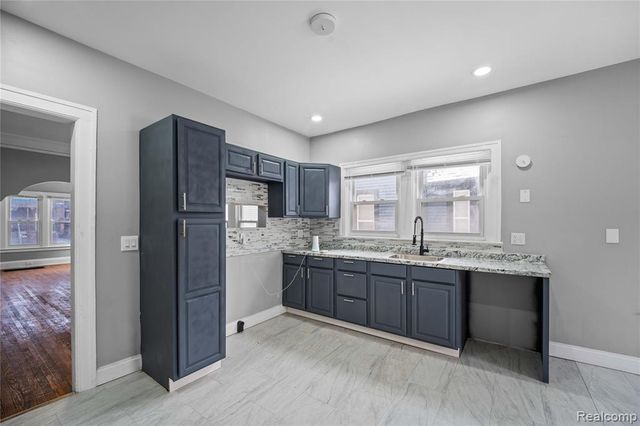 681 Clairmount Street, Detroit, MI 48202