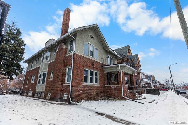 681 Clairmount Street, Detroit, MI 48202