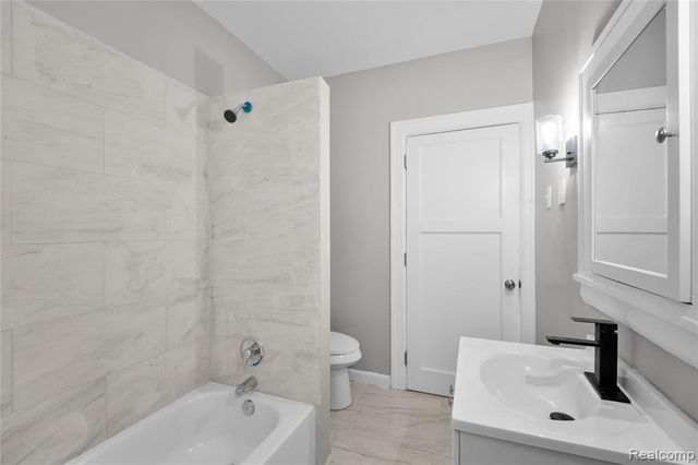 681 Clairmount Street, Detroit, MI 48202