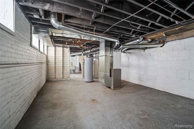 681 Clairmount Street, Detroit, MI 48202