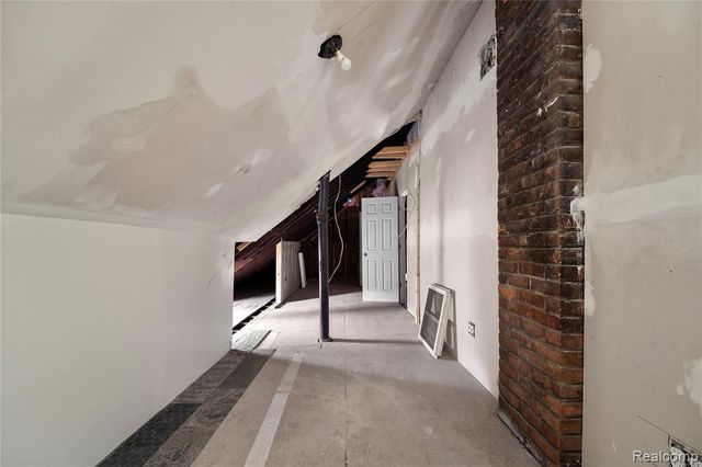 681 Clairmount Street, Detroit, MI 48202