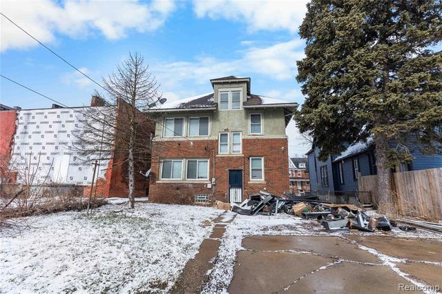 681 Clairmount Street, Detroit, MI 48202