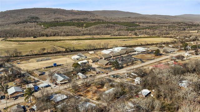 117 Willow Street, Mountainburg, AR 72946