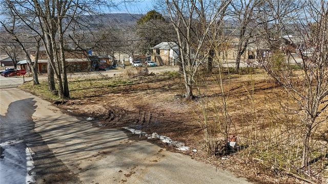 117 Willow Street, Mountainburg, AR 72946