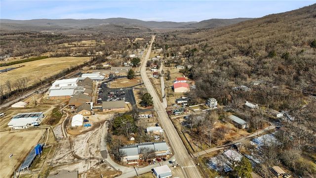 117 Willow Street, Mountainburg, AR 72946