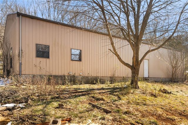 117 Willow Street, Mountainburg, AR 72946