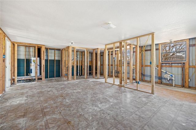 117 Willow Street, Mountainburg, AR 72946