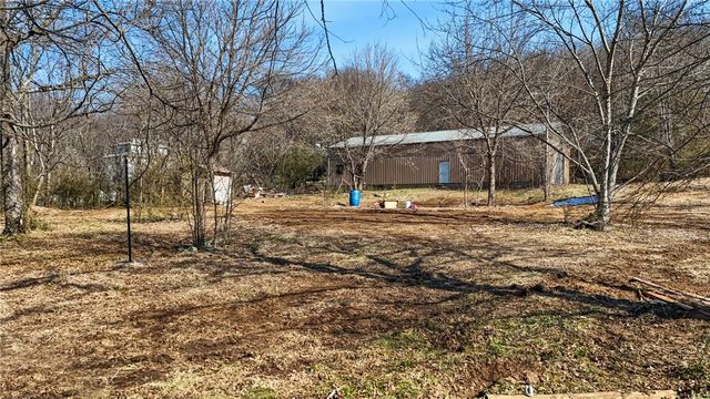 117 Willow Street, Mountainburg, AR 72946