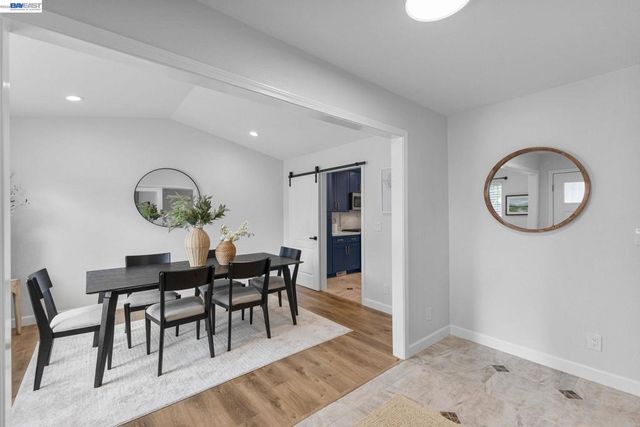 5514 Paseo Navarro, Pleasanton, CA 94566