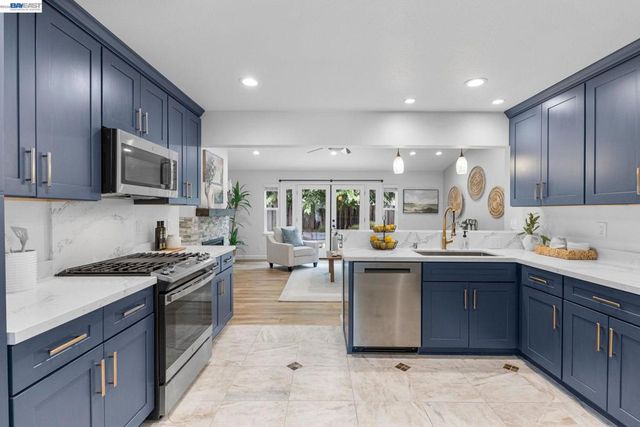 5514 Paseo Navarro, Pleasanton, CA 94566