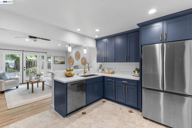 5514 Paseo Navarro, Pleasanton, CA 94566