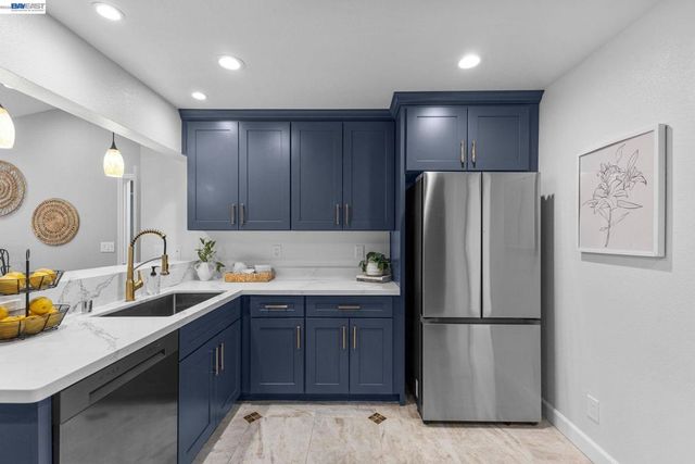 5514 Paseo Navarro, Pleasanton, CA 94566