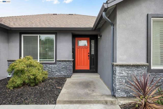 5514 Paseo Navarro, Pleasanton, CA 94566