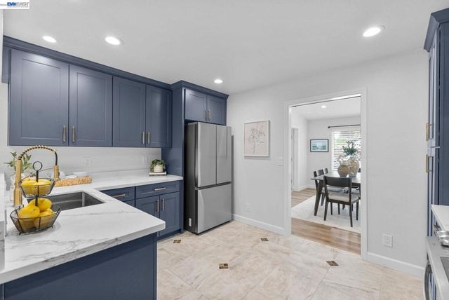 5514 Paseo Navarro, Pleasanton, CA 94566