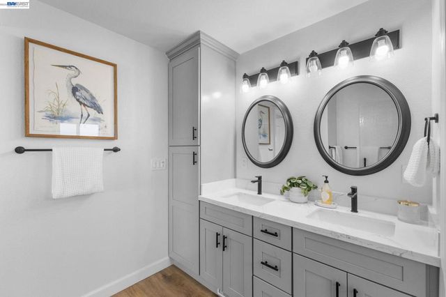 5514 Paseo Navarro, Pleasanton, CA 94566