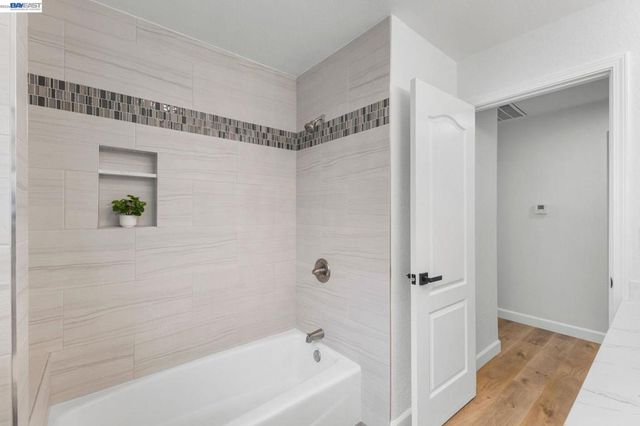 5514 Paseo Navarro, Pleasanton, CA 94566