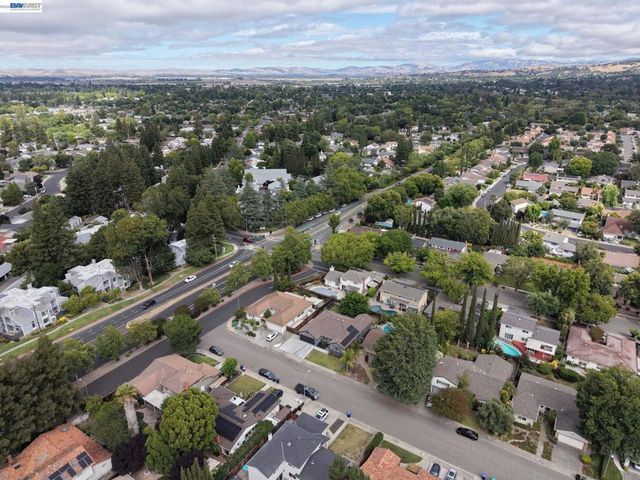 5514 Paseo Navarro, Pleasanton, CA 94566