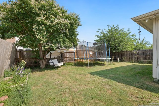 8827 Gallop Chase, San Antonio, TX 78254