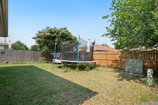 8827 Gallop Chase, San Antonio, TX 78254