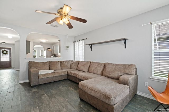 8827 Gallop Chase, San Antonio, TX 78254