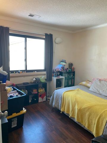 6536 83rd Court N, Brooklyn Park, MN 55445