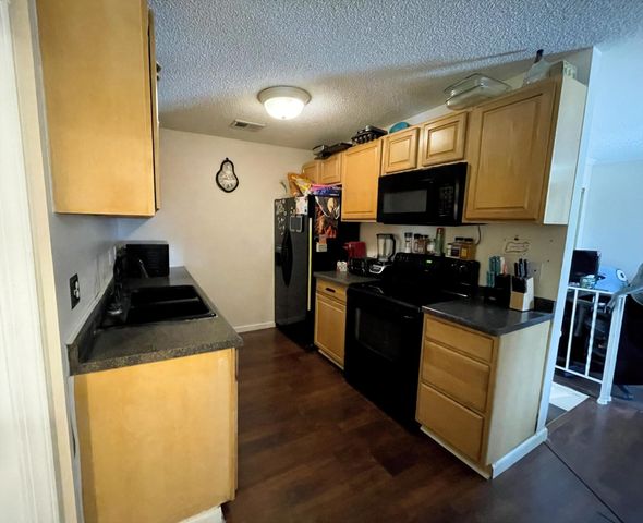 6536 83rd Court N, Brooklyn Park, MN 55445