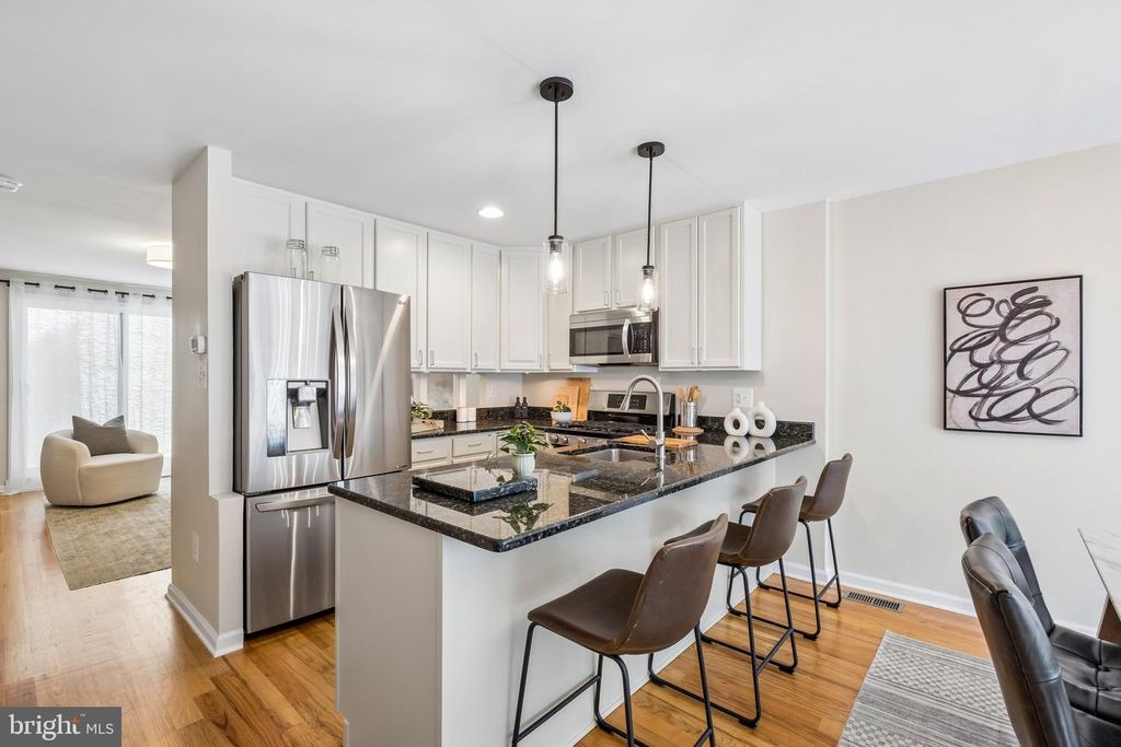 601 S 17TH ST, PHILADELPHIA, PA 19146 — photo 5