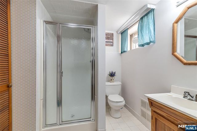 595 Echo Glen Avenue, River Vale, NJ 07675