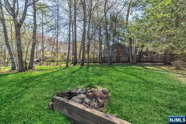595 Echo Glen Avenue, River Vale, NJ 07675