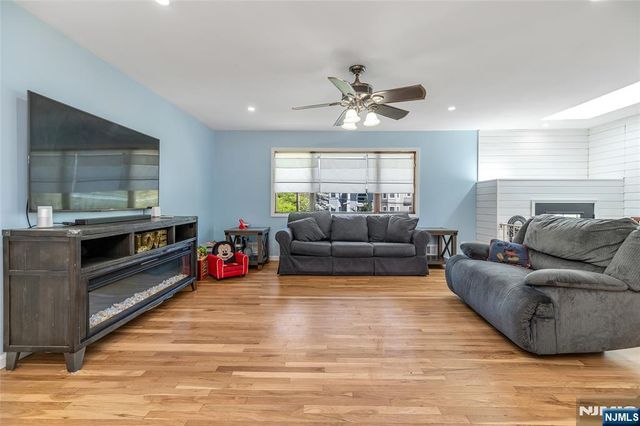 595 Echo Glen Avenue, River Vale, NJ 07675