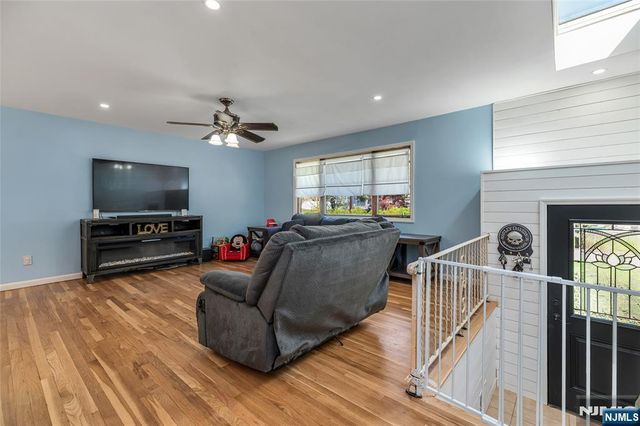 595 Echo Glen Avenue, River Vale, NJ 07675